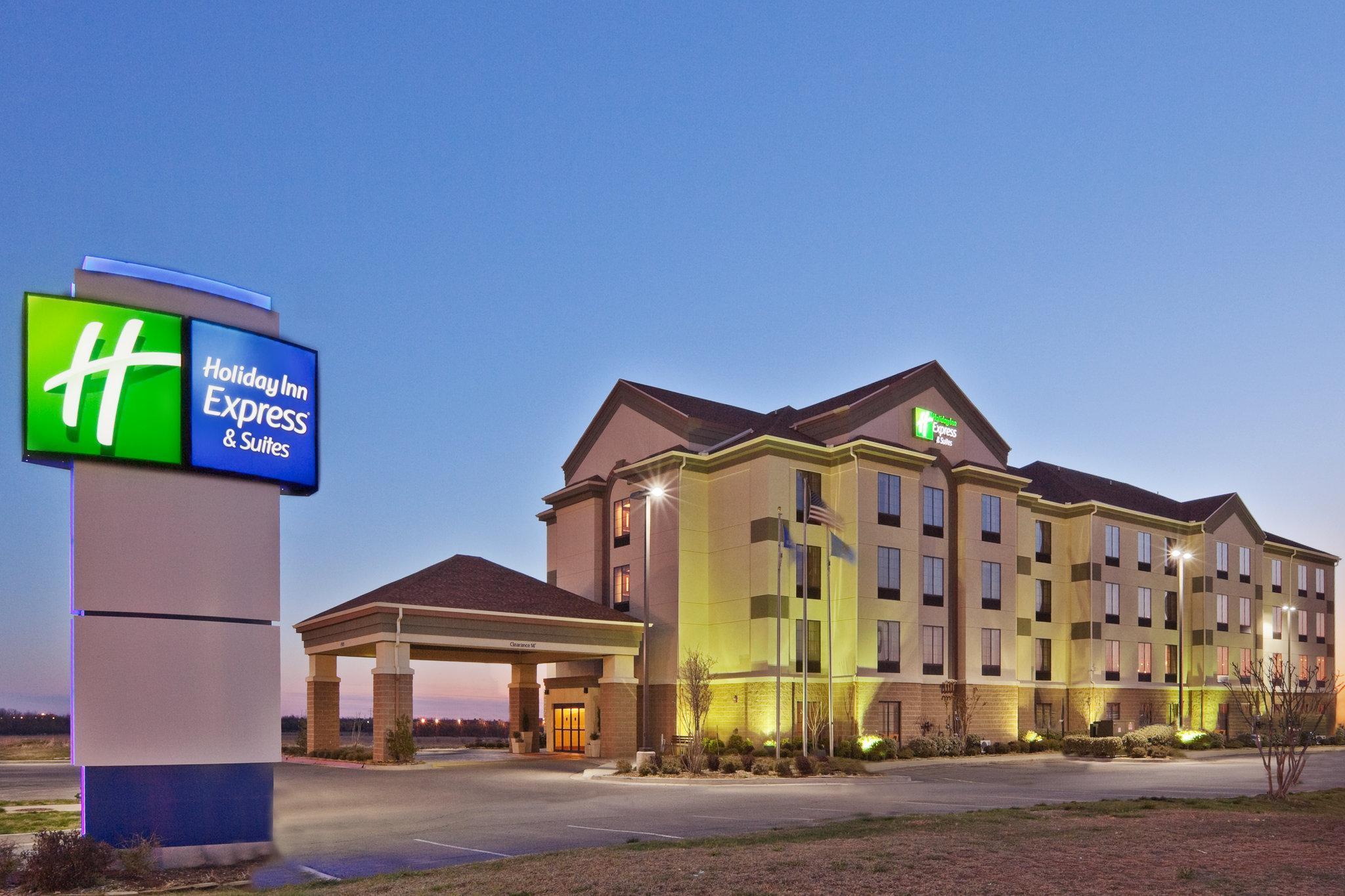 Holiday Inn Express Hotel & Suites Shawnee I-40 By Ihg Екстер'єр фото