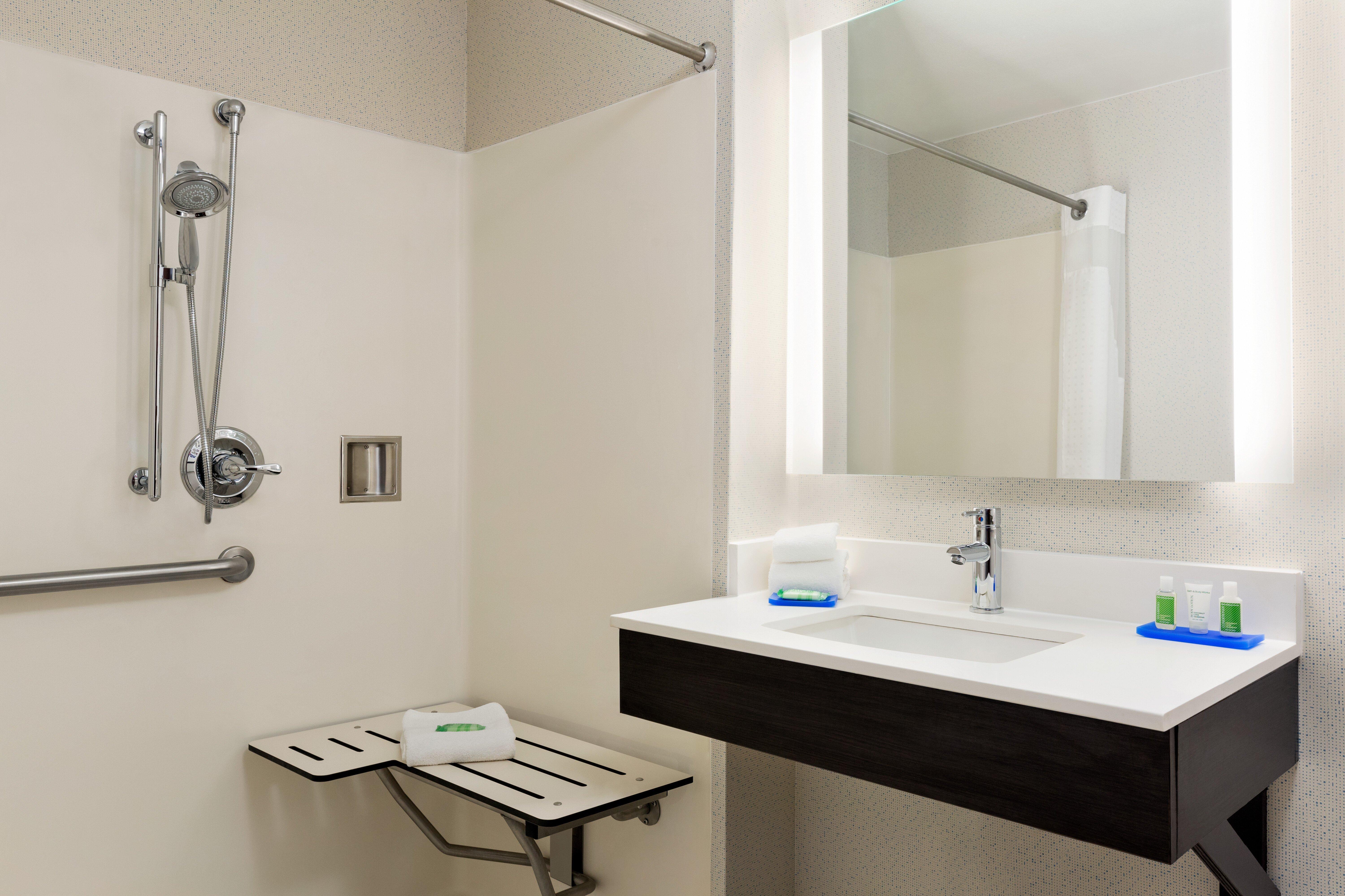 Holiday Inn Express Hotel & Suites Shawnee I-40 By Ihg Екстер'єр фото